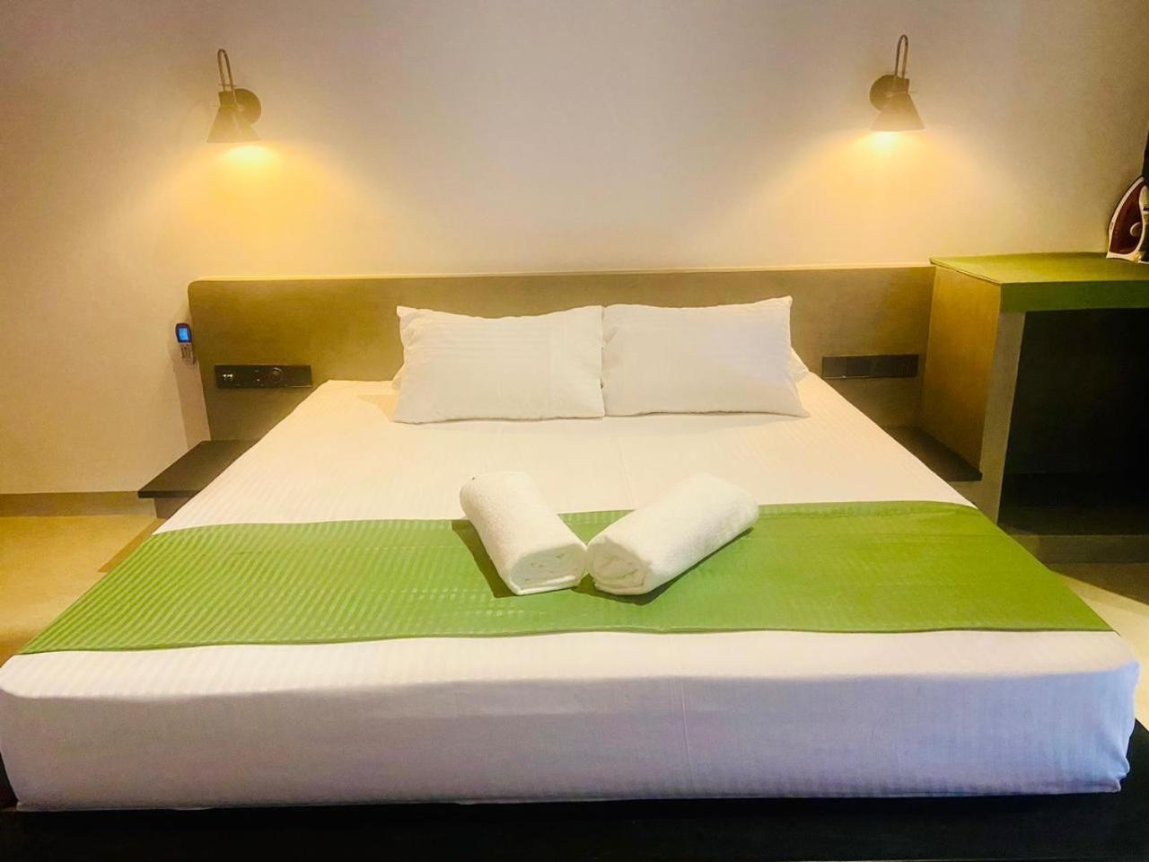 Thara Inn Villa Диквела Екстериор снимка