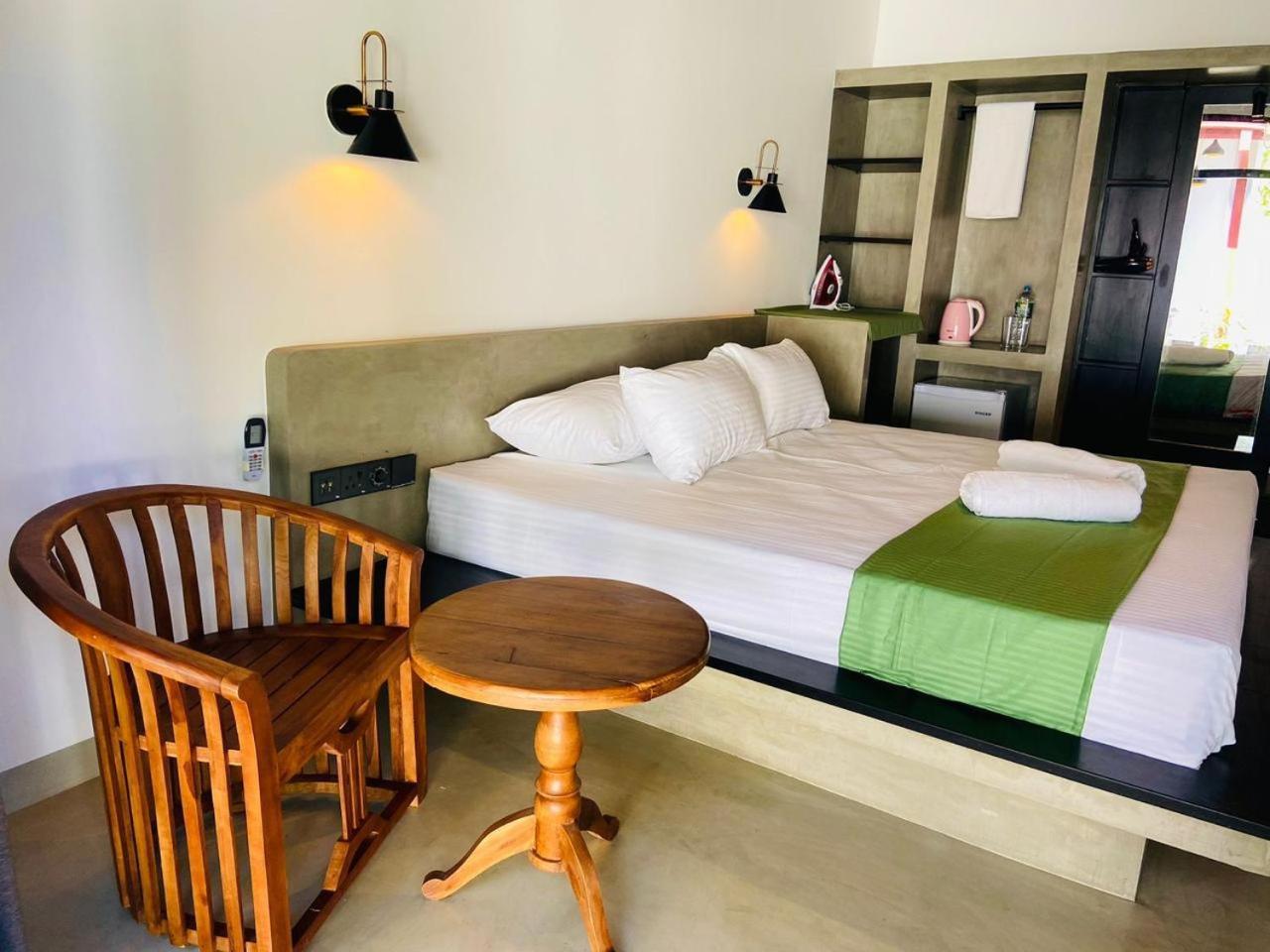Thara Inn Villa Диквела Екстериор снимка