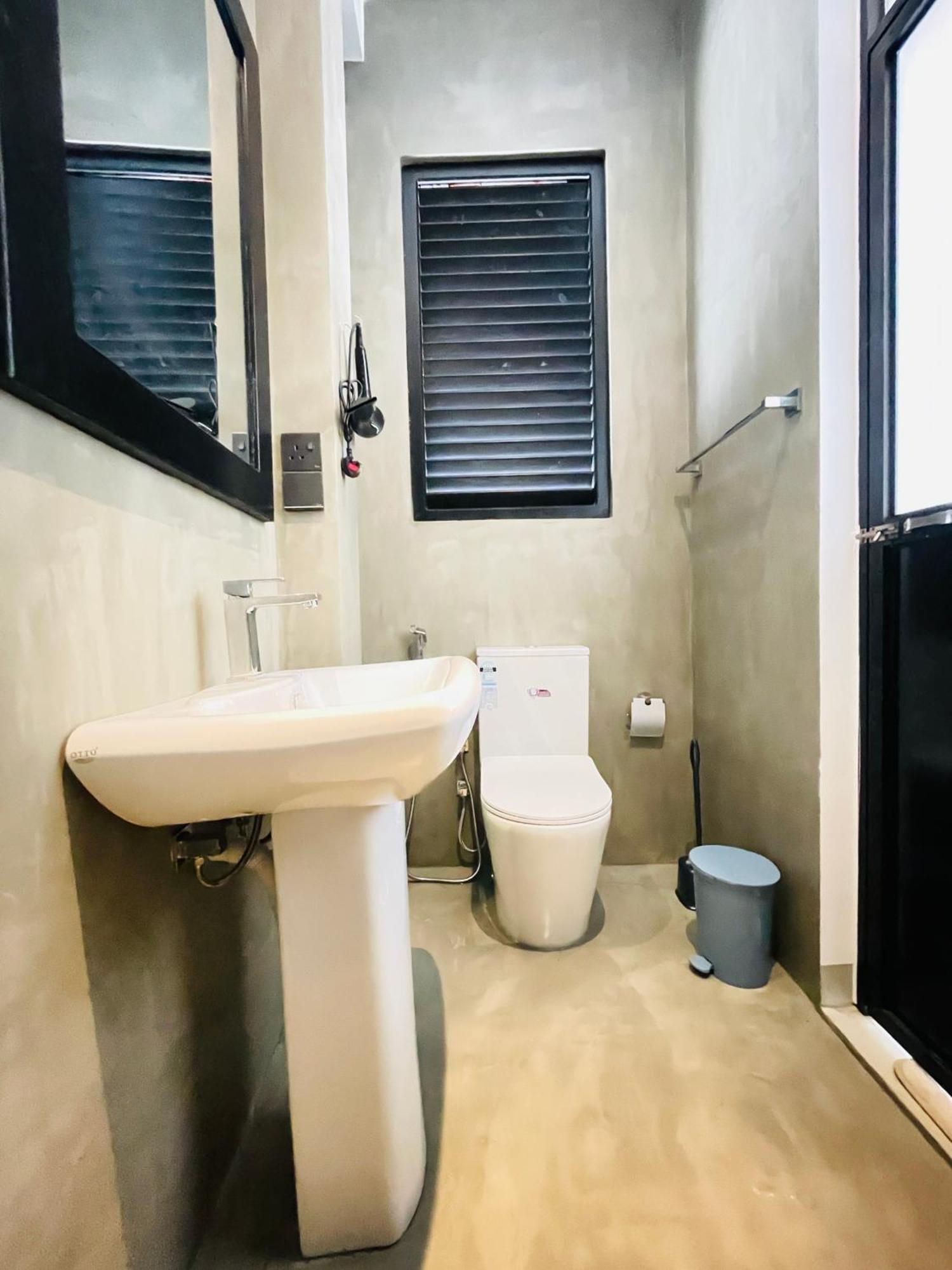 Thara Inn Villa Диквела Екстериор снимка