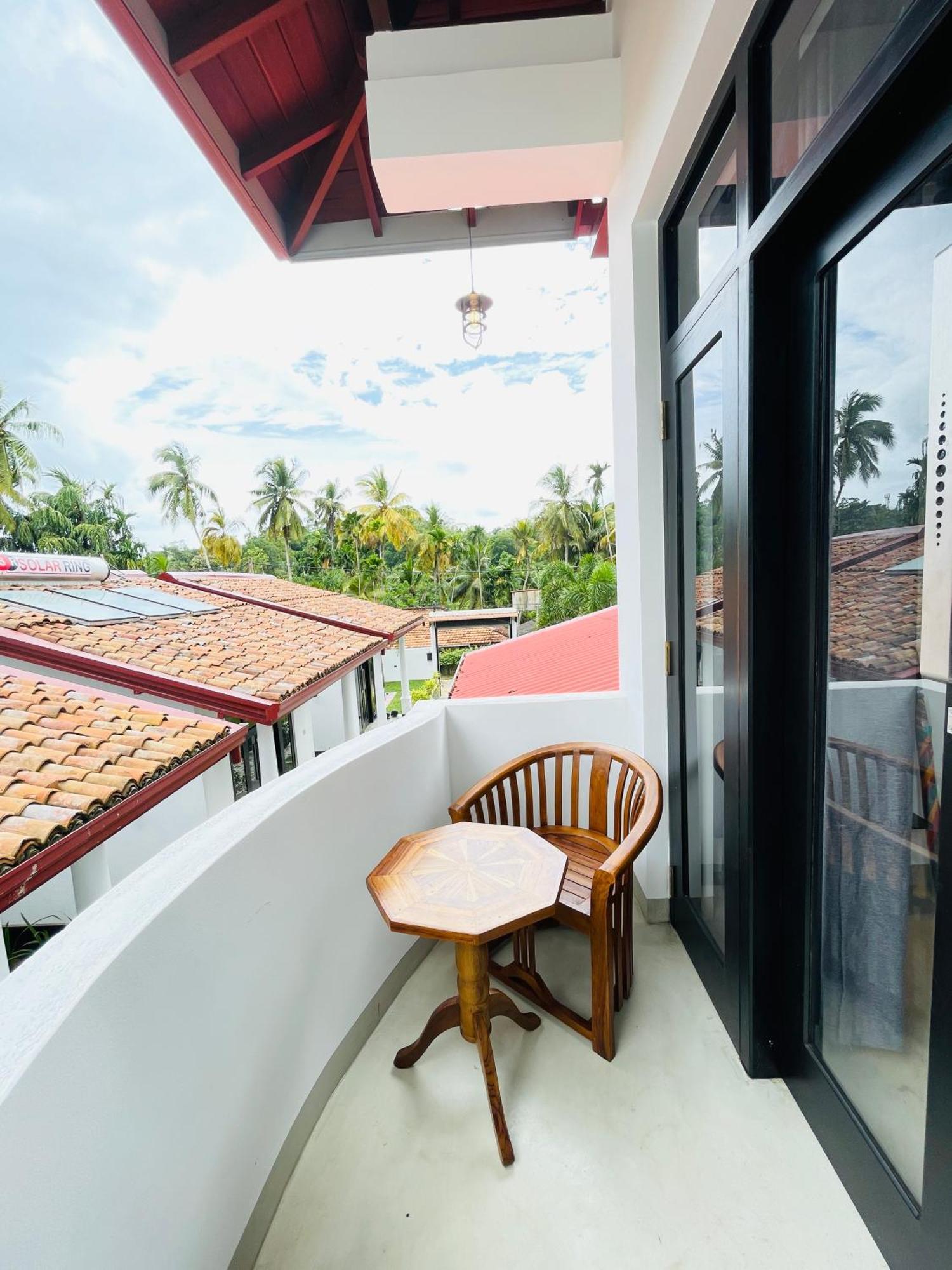 Thara Inn Villa Диквела Екстериор снимка