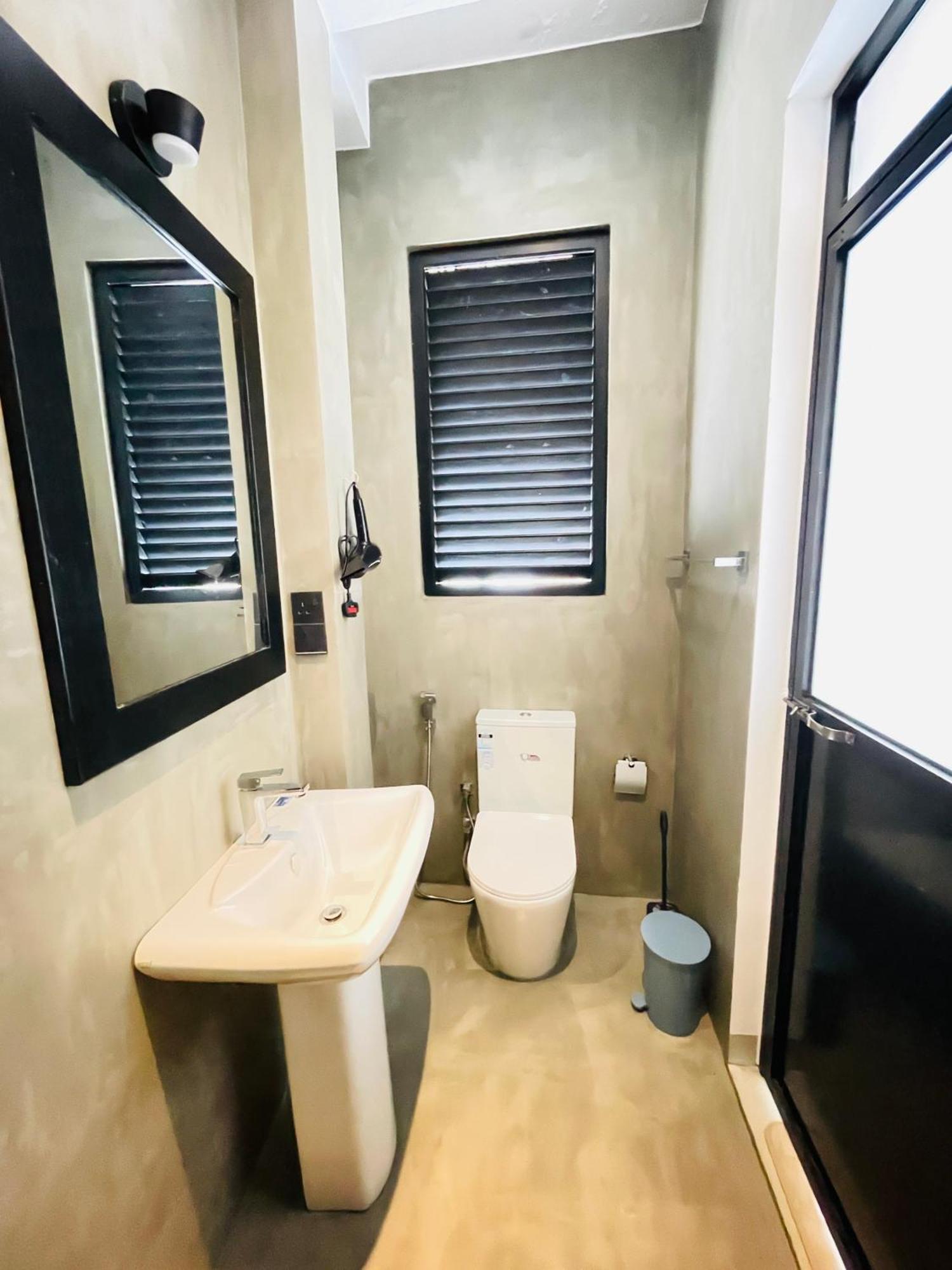Thara Inn Villa Диквела Екстериор снимка