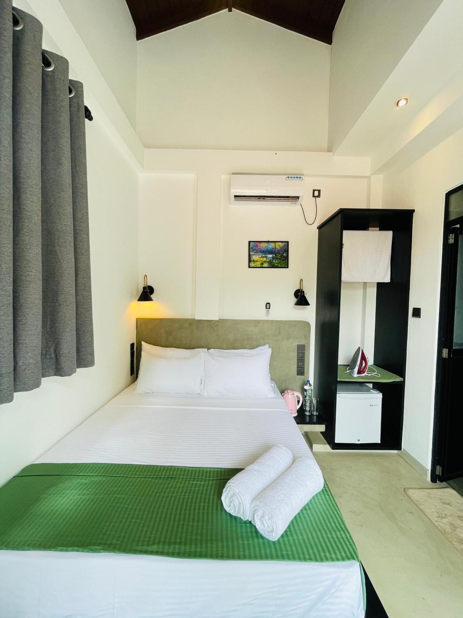 Thara Inn Villa Диквела Екстериор снимка