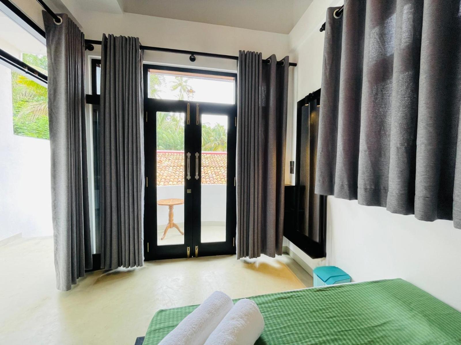 Thara Inn Villa Диквела Екстериор снимка