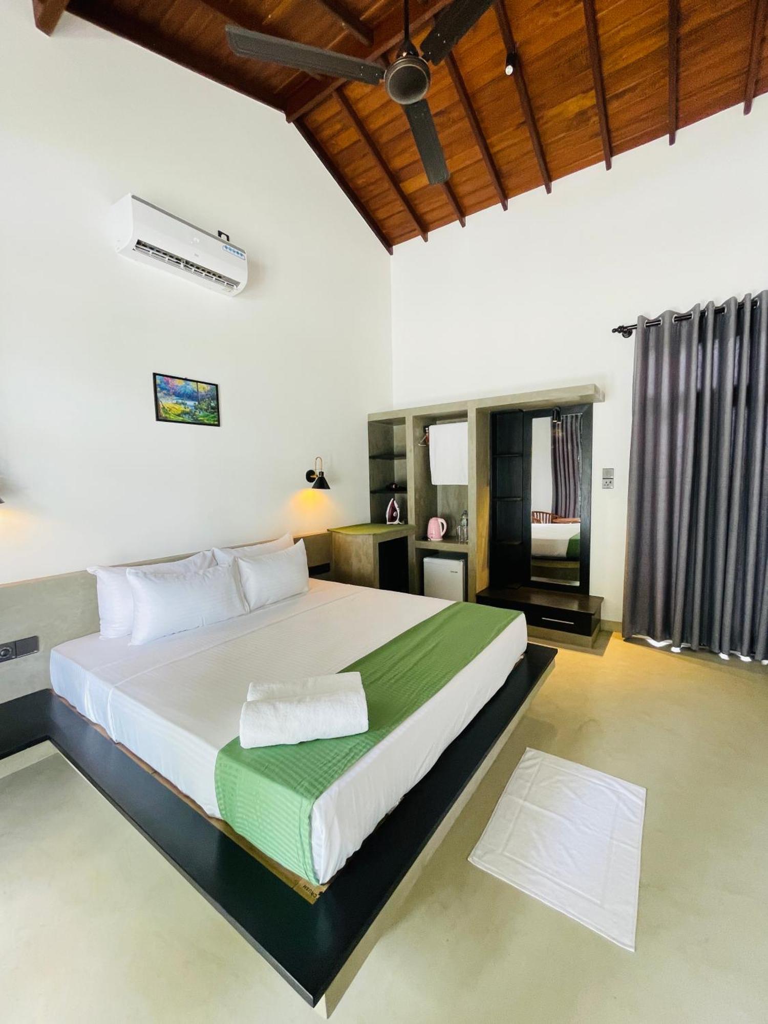 Thara Inn Villa Диквела Екстериор снимка