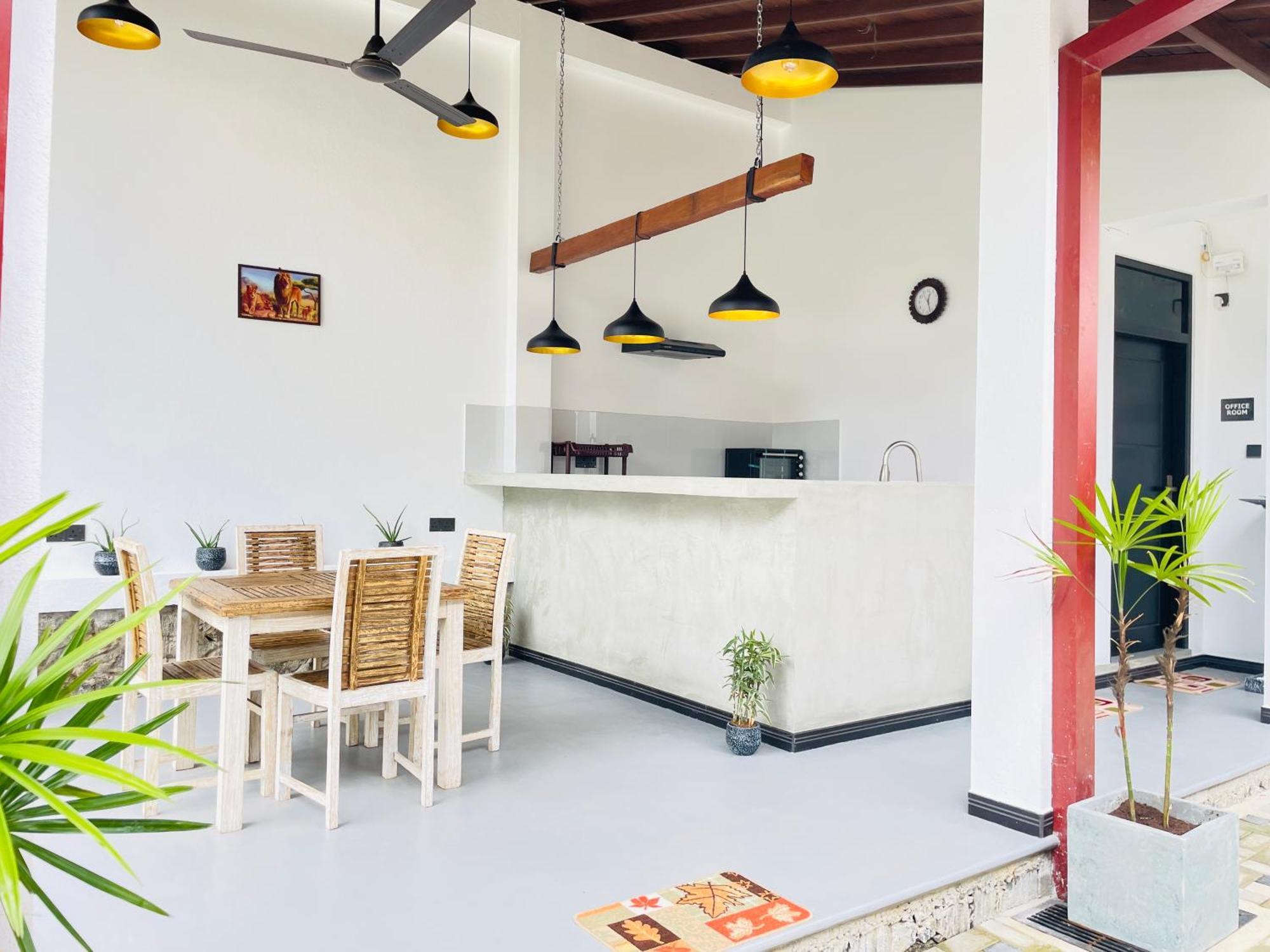 Thara Inn Villa Диквела Екстериор снимка