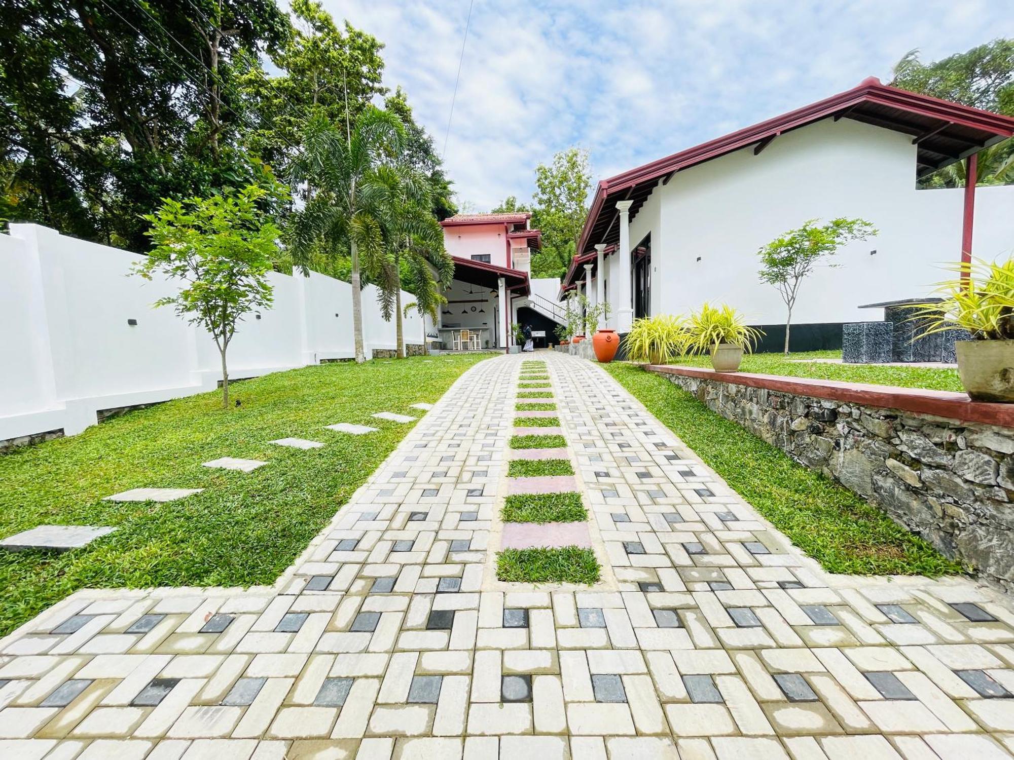 Thara Inn Villa Диквела Екстериор снимка